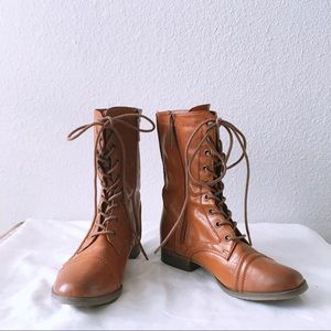 BRECKELLE’S LACED CAMEL COMBAT BOOTS
